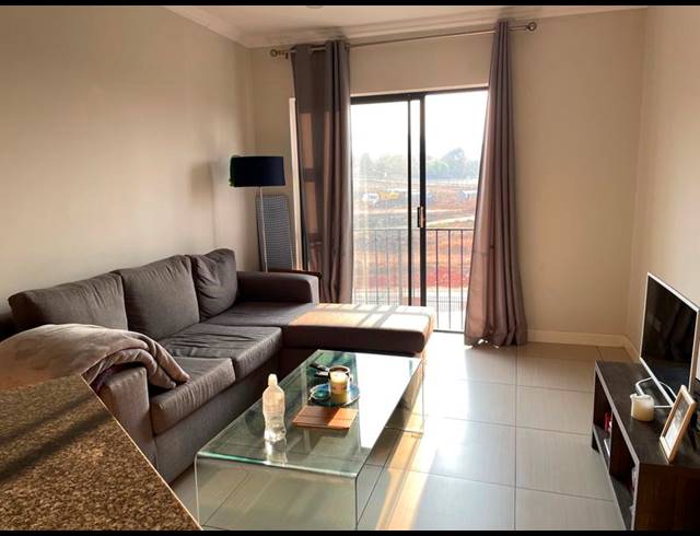 1 BEDROOM APARTMENT FOR SALE IN WILGEHEUWEL
